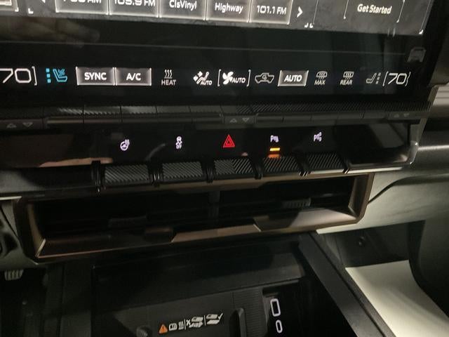 2024 GMC HUMMER EV SUV 2X