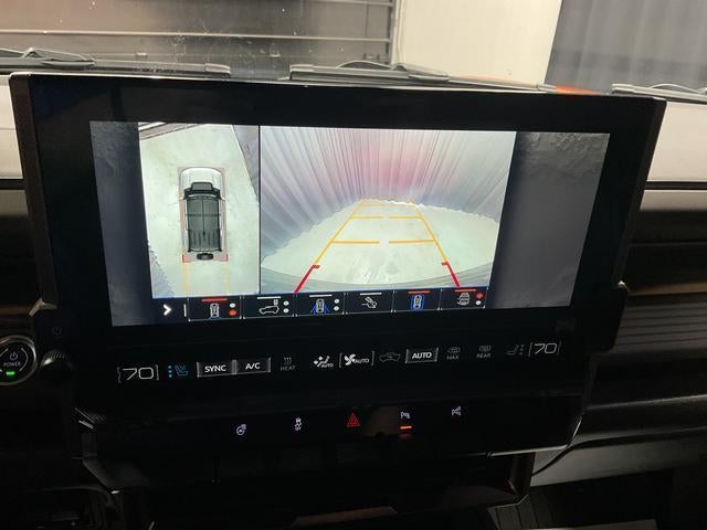 2024 GMC HUMMER EV SUV 2X