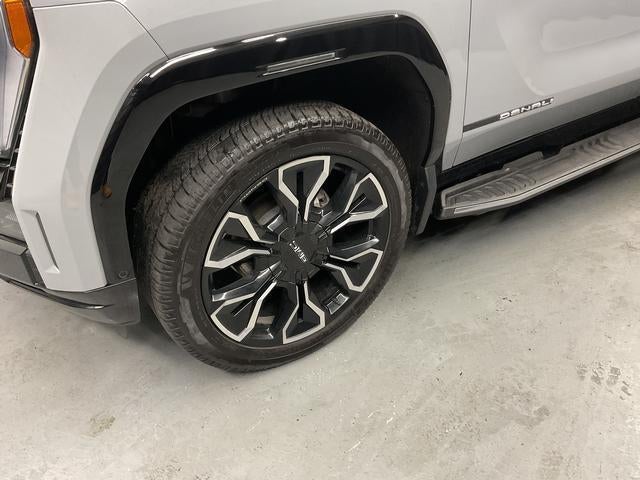 2024 GMC Sierra EV Denali Edition 1