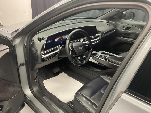 2024 Cadillac LYRIQ Tech
