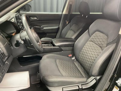 2022 Nissan Pathfinder S
