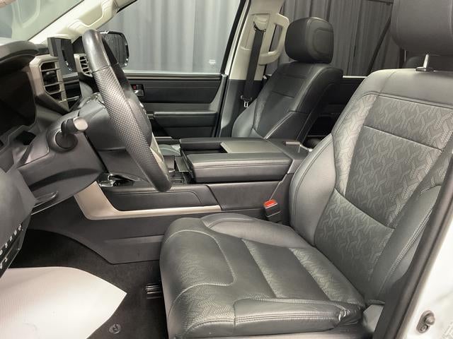2024 Toyota Sequoia SR5