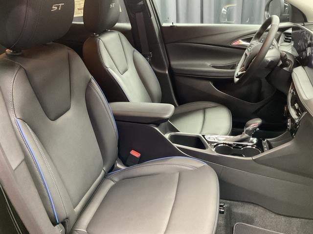 2026 Buick Encore GX Sport Touring - Photo 18